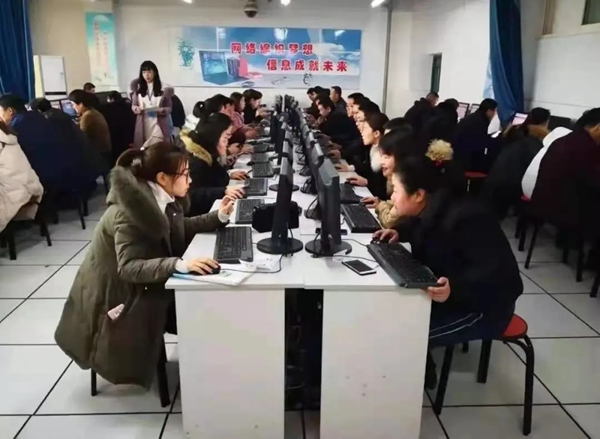 陇南徽县推行“三项制度” 打造“阳光政府”7.webp.jpg
