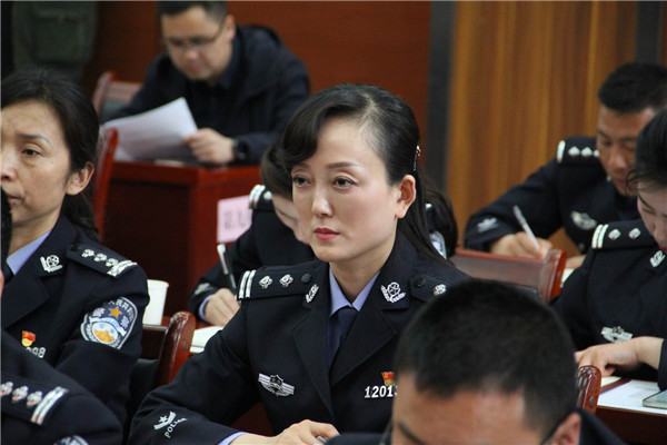 8被樊龙的英雄事迹感动 (4).JPG