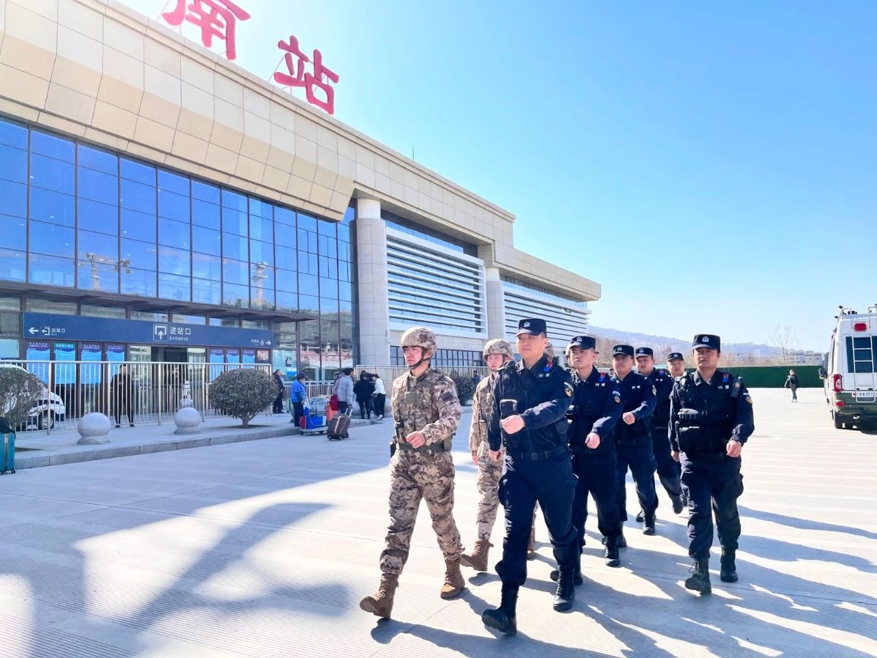 基層善治提升平安指數(shù)——天水市抓實(shí)“三大舉措”推動社會治安持續(xù)向好2.jpg