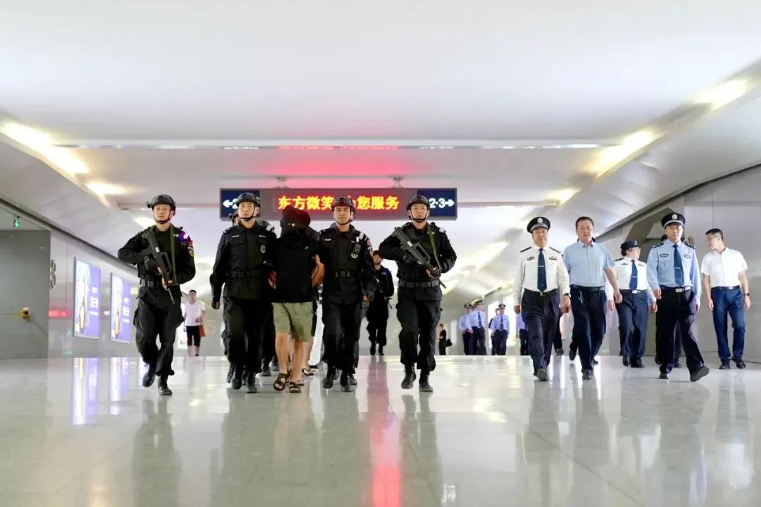 张家川公安:优化企业营商环境 深化诚信体系建设 服务保障经济社会高质量发展4.jpg 张家川公安:优化企业营商环境 深化诚信体系建设 服务保障经济社会高质量发展4.jpg