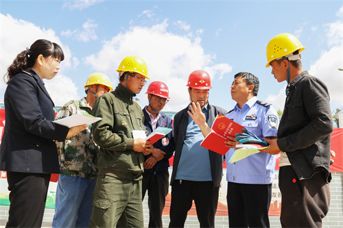 第三部分。5月23日，通渭县司法局联合相关部门开展在建工程建设领域专项精准普法宣传活动。.jpg